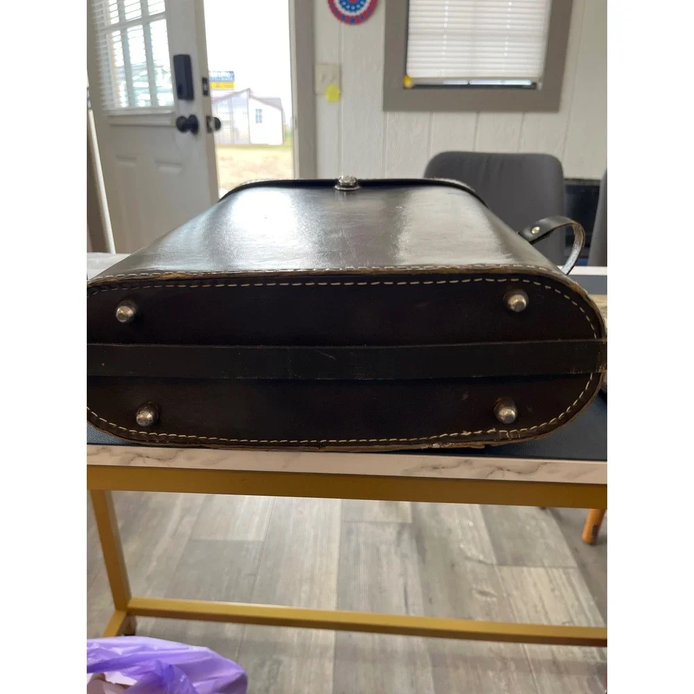 Vintage Leather wine bottle Case‎ Storage Box with Clasp